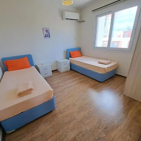 Rose Apartment *
